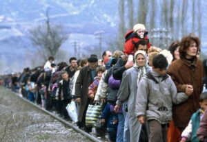 refugee in Arabic