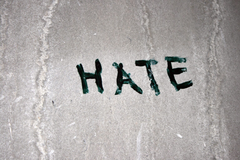 hate in Arabic