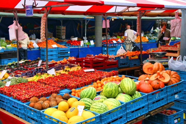 market in Arabic