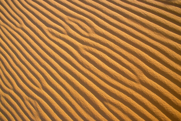 sand in Arabic