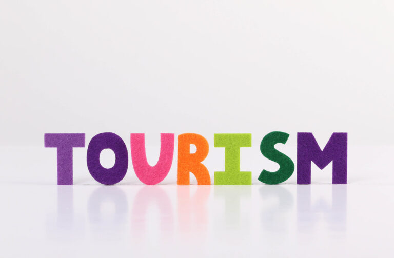 tourism in Arabic