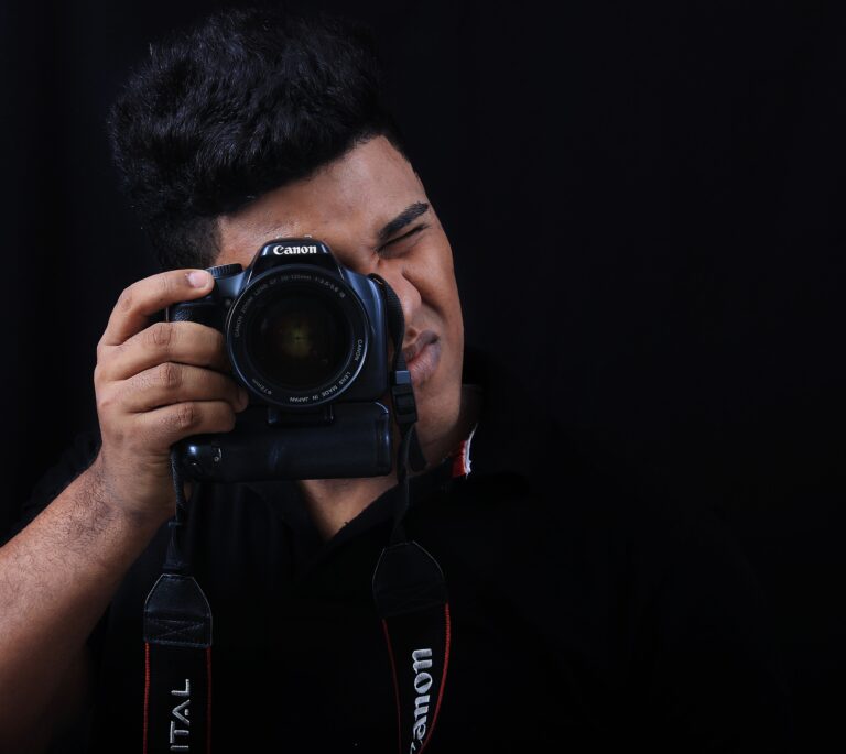 photographer in Arabic